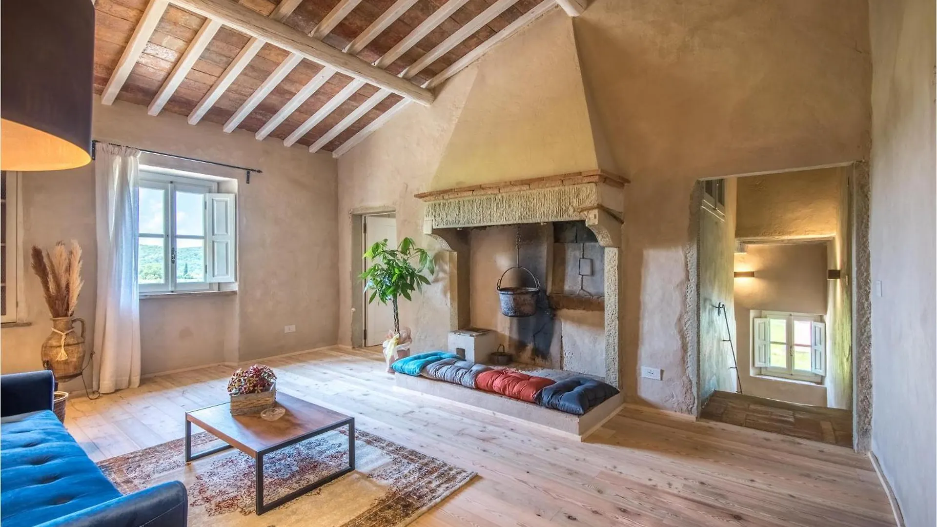 5 Bedroom Gorgeous Home In Arezzo Italien